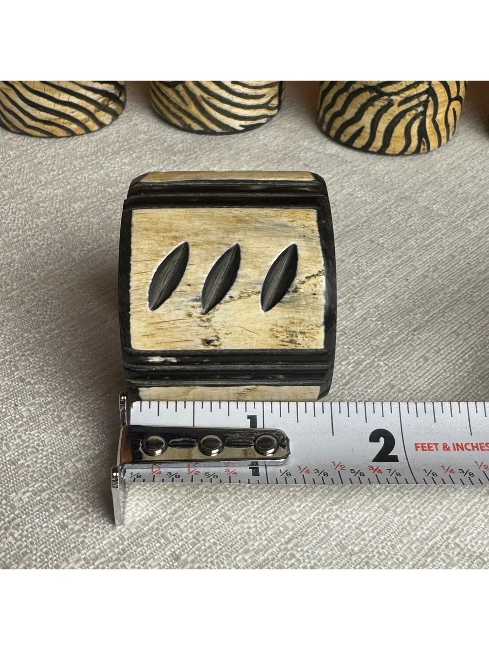 Vintage Set Of 8 Resin Napkin Rings Made In India Black Cream Tan